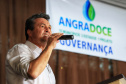 O chefe da Casa Civil Guto Silva e o secretário estadual do Desenvolvimento Sustentável e Turismo, Márcio Nunes, participaram, em Carlópolis, do evento de Governança de Angra Doce, que busca fortalecer a atividade turística como instrumento de desenvolvimento econômico do Norte Pioneiro. Foto: José Fernando Ogura/AEN