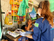 VALADARES MERCADO DO PEIXE   - Equipes da Portos do Paraná e do Consórcio Boskalis/ Fabio Bruno/Sli/Dec realizaram nos últimos dias visitas a comunidades de ilhas do Litoral do Paraná para falar sobre a obra de desmonte de rochas (derrocamento), que acontecerá no Porto de Paranaguá.  -  Paranaguá, 26/08/2021  -  Foto: Pierpaolo Notta/Porto do Paraná