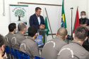 Vinte e oito presos da Penitenciária Estadual de Londrina II (PEL2) receberam seus certificados dos cursos profissionalizantes de construção civil, elétrica predial e refrigeração, ofertados à primeira turma do Projeto Capacitar para Libertar. A cerimônia de formatura ocorreu na tarde desta quinta-feira (26), em uma das salas da penitenciária. -  Londrina, 27/08/2021  -  Foto: DEPEN-PARANÁ