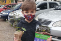 Os participantes da ação desta sexta-feira (27) se tornaram voluntários do meio ambiente. “Vou colocar semente, num baldinho, enterrar e regar”, disse Henrico de apenas seis anos. Foto:SEDEST