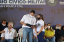 Governador entrega novos uniformes para alunos da escola cívico-militar de Jandaia do Sul  -  Jandaia do Sul, 03/09/2021  -  Foto: Ari Dias/AEN