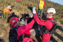 O Corpo de Bombeiros resgatou com vida um homem que estava perdido há seis dias, na região do Pico Paraná, neste domingo (12/09), após mais de 120 horas de operação. Foi mobilizada uma grande estrutura para busca e resgate da vítima por meio do Grupo de Operações de Socorro Tático (GOST).  -  Foto: BPMOA/GOST