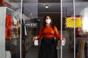 Josiane Duarte, proprietária de uma loja de roupas para o público evangélico, em Piraquara.
Foto Gilson Abreu/AEN