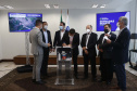 Mais 54,27 quilômetros de estradas rurais em 14 municípios do Paraná vão ganhar novos pavimentos com pedras poliédricas, melhorando a qualidade de vida e impulsionando o desenvolvimento das cidades. Os convênios para liberação de recursos às prefeituras foram assinados nesta terça-feira (14) pelo governador Carlos Massa Ratinho Junior em evento no Palácio Iguaçu.   -  Curitiba, 14/09/2021  -  Foto: Jonathan Campos/AEN