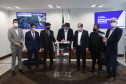 Mais 54,27 quilômetros de estradas rurais em 14 municípios do Paraná vão ganhar novos pavimentos com pedras poliédricas, melhorando a qualidade de vida e impulsionando o desenvolvimento das cidades. Os convênios para liberação de recursos às prefeituras foram assinados nesta terça-feira (14) pelo governador Carlos Massa Ratinho Junior em evento no Palácio Iguaçu.   -  Curitiba, 14/09/2021  -  Foto: Jonathan Campos/AEN