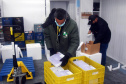 A Secretaria de Estado da Saúde (Sesa) recebeu mais 63.180 vacinas contra a Covid-19 da Pfizer/BioNTech nesta quarta-feira (15). O voo LA-3443 desembarcou no Aeroporto Internacional Afonso Pena, em São José dos Pinhais, às 12h55.-  Curitiba, 15/09/2021  -  Foto: Américo Antonio/SESA