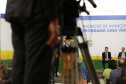 O governo federal anunciou nesta quarta-feira (15) mudanças nas diretrizes do programa Casa Verde e Amarela que deverão facilitar a aquisição de casa própria pela população de todo o País e em especial do Paraná, que possui a maior parceria vigente em habitação com a União. O evento em que foram apresentados os detalhes foi realizado em Brasília e teve a participação do vice-governador Darci Piana e do diretor-presidente da Cohapar, Jorge Lange. Foto: Camila Tonett