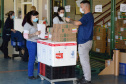 A Secretaria de Estado da Saúde (Sesa) iniciou a distribuição de mais 258.640 vacinas contra a Covid-19 nesta sexta-feira (17). São 127.390 primeiras doses (D1) e 131.250 segundas aplicações (D2). Os imunizantes fazem parte da 47ª e 51ª pauta de distribuição do Ministério da Saúde.  -  Curitiba, 17/09/2021  -  Foto: Américo Antonio/SESA