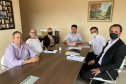 A Fomento Paraná e a prefeitura Tomazina assinaram renovação do acordo de cooperação, pelo qual o município do Norte Pioneiro do Estado participa do programa Banco do Empreendedor, da instituição financeira. O acordo foi assinado pelo prefeito de Tomazina, Flavio Zanrosso, e o diretor-presidente da Fomento Paraná, Heraldo Neves, na quinta-feira (16). Foto: Fomento Paraná