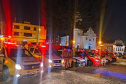 A operação da Ação Integrada de Fiscalização Urbana (AIFU) abordou 17 pontos comerciais na Capital entre a noite de sábado (18/09) e a madrugada de domingo (19/09). O trabalho resultou em sete estabelecimentos comerciais fechados e R$ 595.550,00 mil em multas aplicadas pelos agentes municipais. As equipes da AIFU dispersaram 1.684 pessoas de aglomerações. -  Curitiba, 19/09/2021  -  Foto: SESP-PR