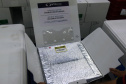 Com a ajuda das vacinas contra a Covid-19 que o Paraná recebeu nesta segunda-feira (20), a Secretaria de Estado da Saúde dará início a mais uma etapa da campanha de vacinação com a aplicação das doses de reforço (terceira dose).. Foto: Américo Antonio/SESA
