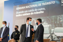 O governador Carlos Massa Ratinho Junior participa nesta segunda-feira (20),  do lançamento da Semana Nacional de Transito ao lado do secretário nacional de Trânsito, Frederico Carneiro, e do diretor-geral do Detran-PR, Wagner Mesquita.   20/09/2021 - Foto: Geraldo Bubniak/AEN
