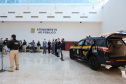 O governador Carlos Massa Ratinho Junior entrega nesta quarta-feira (22), novas viaturas para a Polícia Rodoviária Federal (PRF)  na sede da Superintendência no Paraná. - 22/09/2021 - Foto: Geraldo Bubniak/AEN