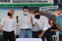 O governador Carlos Massa Ratinho Junior entrega nesta sexta-feira (24), para Inácio Martins, no Centro-Sul do Estado, 202 títulos de regularização fundiária para moradores do bairro São Roque. E tambem libera R$ 2 milhões para pavimentação de vias. 24/09/2021 - Foto: Geraldo Bubniak/AEN