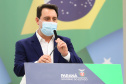 O governador Carlos Massa Ratinho Junior sanciona nesta segunda-feira (4) a lei que institui o homeschooling. O texto aprovado pela Assembleia Legislativa regulamenta o ensino domiciliar, sob o encargo dos pais ou responsáveis, com supervisão e avaliação periódica da aprendizagem por órgãos de ensino. A prática não é obrigatória. Os pais poderão optar entre o ensino escolar tradicional ou o domiciliar.    - 04/10/2021 - Foto: Geraldo Bubniak/AEN