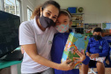 A Portos do Paraná deu início nesta semana, em parceria com a Superintendência Geral de Ação Solidária, à distribuição de brinquedos às crianças matriculadas nas escolas municipais das comunidades isoladas de Paranaguá e Antonina. Foto: Pierpaolo Nota/Portos do Paraná