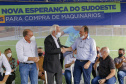 Lazer, geração de emprego e manutenção da limpeza e infraestrutura urbana. As ações fazem parte do pacote de anúncios confirmado nesta quinta-feira (07) pelo governador em exercício Darci Piana em visita à Nova Esperança do Sudoeste. - Nova esperança do Sudoeste, 07/10/2021  -  Foto: Gilson Abreu/AEN