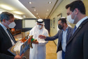 Em reunião com executivos da Emirates, Governador busca voo direto entre Paraná e Dubai. Foto: Governo do Paraná