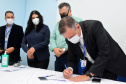 A Secretaria de Estado da Saúde (Sesa) assinou um termo de cooperação técnico científica nesta quarta-feira (13) para implantação e desenvolvimento de atividades de ensino, pesquisa e expansão no Hospital Regional do Litoral (HRL) de Paranaguá, em parceria com a Universidade Estadual do Paraná (Unespar). - Paranaguá, 13/10/2021  -  Foto: Américo Antonio/SESA