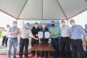 O governador em exercício Darci Piana e o secretário estadual da Saúde, Beto Preto, entregam nesta quarta-feira (13), veículos da Estratégia da Saúde da Família aos municípios da 1ª Regional de Saúde de Paranaguá, além de computadores para renovação e modernização do parque tecnológico da Sesa.13/10/2021 - Foto: Geraldo Bubniak/AEN