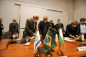 O vice governador Darci Piana recebe  nesta quarta-feira  (20), o embaixador do Estado de Israel, Daniel Zohar-Zonshine. Paraná e Estado de Israel discutem cooperação  para intercâmbio de experiência em tecnologia agricolas. Curitiba, 20/10/2021 -  Foto: Geraldo Bubniak/AEN