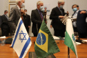O vice governador Darci Piana recebe  nesta quarta-feira  (20), o embaixador do Estado de Israel, Daniel Zohar-Zonshine. Paraná e Estado de Israel discutem cooperação  para intercâmbio de experiência em tecnologia agricolas. Curitiba, 20/10/2021 -  Foto: Geraldo Bubniak/AEN