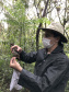 Uma equipe de biólogos que atua nos estudos exigidos pelo projeto da Nova Ferroeste iniciou na semana passada a quarta e última campanha da fauna, que faz o levantamento e identificação das espécies existentes nas áreas do traçado da ferrovia. Espécies endêmicas de anfíbios, anta, onça-parda, aves e animais ameaçados de extinção foram identificados na Serra do Mar, onde foram realizados os trabalhos.Foto: Heloísa Vieira/AEN