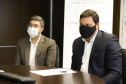 
Prefeitos de sete municípios do Litoral do Paraná se reuniram, nesta segunda-feira (25) com o secretário de Estado da Infraestrutura e Logística, Sandro Alex; o diretor geral do Departamento de Estradas e Rodagem do Paraná, Fernando Furiatti; e com o diretor-presidente da Portos do Paraná, Luiz Fernando Garcia, para planejar como será feita a retirada de rochas, resultado das obras de derrocagem da Pedra da Palangana, no canal de acesso ao Porto de Paranaguá.  Foto: Rodrigo Felix Leal/SEIL