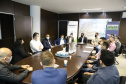 
Prefeitos de sete municípios do Litoral do Paraná se reuniram, nesta segunda-feira (25) com o secretário de Estado da Infraestrutura e Logística, Sandro Alex; o diretor geral do Departamento de Estradas e Rodagem do Paraná, Fernando Furiatti; e com o diretor-presidente da Portos do Paraná, Luiz Fernando Garcia, para planejar como será feita a retirada de rochas, resultado das obras de derrocagem da Pedra da Palangana, no canal de acesso ao Porto de Paranaguá.  Foto: Rodrigo Felix Leal/SEIL
