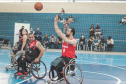 160 cadeiras de rodas foram entregues por meio do Plano 
Paraná Mais Cidades para a prática do paradesporto no Paraná
Foto: Thiago Chas/Paraná Esporte
