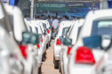   O governador Carlos Massa Ratinho Junior entregou nesta sexta-feira (29) mais 52 automóveis para reforço da frota da saúde em 22 municípios da 19ª Regional de Jacarezinho, no Norte Pioneiro. Os carros serão utilizados para atendimento domiciliar dentro da Estratégia da Saúde da Família (ESF). Foto: Jonathan Campos/AEN