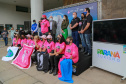 Expedição Filhas do Paraná volta a Curitiba após 2.800 km divulgando o Outubro Rosa. As motociclistas do grupo Filhas do Vento e da Liberdade retornaram neste sábado (30) ao Palácio Iguaçu – mesmo ponto de onde partiram no dia 14 de outubro, e foram recebidas pelo vice-governador Darci Piana e pela primeira-dama do Estado e presidente do Conselho Estadual de Ação Solidária, Luciana Saito Massa. - Curitiba, 30/10/2021 - Foto: Valdelino Pontes
