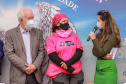 Expedição Filhas do Paraná volta a Curitiba após 2.800 km divulgando o Outubro Rosa. As motociclistas do grupo Filhas do Vento e da Liberdade retornaram neste sábado (30) ao Palácio Iguaçu – mesmo ponto de onde partiram no dia 14 de outubro, e foram recebidas pelo vice-governador Darci Piana e pela primeira-dama do Estado e presidente do Conselho Estadual de Ação Solidária, Luciana Saito Massa. - Curitiba, 30/10/2021 - Foto: Valdelino Pontes