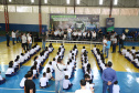 O governador Carlos Massa Ratinho Junior entregou nesta quinta-feira (04) mais 1.837 kits de uniformes para três colégios estaduais cívico-militares (CECM) de Umuarama, no Noroeste do Paraná. Foto:  Umuarama, 04/11/2021 - Foto: Ari Dias/AEN