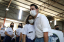 O governador Carlos Massa Ratinho Junior entregou nesta quinta-feira (04) mais 1.837 kits de uniformes para três colégios estaduais cívico-militares (CECM) de Umuarama, no Noroeste do Paraná. Foto:  Umuarama, 04/11/2021 - Foto: Ari Dias/AEN