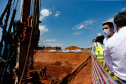 As obras de modernização do Trevo Gauchão, em Umuarama, chegaram a um terço de execução. O governador Carlos Massa Ratinho Junior vistoriou nesta quinta-feira (04) o projeto que vai resolver um dos principais gargalos logísticos do Noroeste paranaense.  Foto: Jonathan Campos/AEN