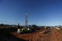 As obras de modernização do Trevo Gauchão, em Umuarama, chegaram a um terço de execução. O governador Carlos Massa Ratinho Junior vistoriou nesta quinta-feira (04) o projeto que vai resolver um dos principais gargalos logísticos do Noroeste paranaense.  Foto: Jonathan Campos/AEN