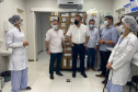 O secretário de Estado da Saúde, Beto Preto, assinou nesta sexta-feira (5) a autorização para o aumento no repasse de custeio ao Hospital Moacir Micheletto, em Assis Chateaubriand, logo após a visita na unidade. - Assis Chateaubriand, 05/11/2021 - Foto: Andressa Desyreé / Sesa