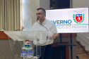 O secretário de Estado da Saúde, Beto Preto, assinou nesta sexta-feira (5) a autorização para o aumento no repasse de custeio ao Hospital Moacir Micheletto, em Assis Chateaubriand, logo após a visita na unidade. - Assis Chateaubriand, 05/11/2021 - Foto: Andressa Desyreé / Sesa