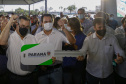 Governador Carlos Massa Ratinho Junior entrega 69 veículos para os 25 municípios da 10ª Regional de Saúde, em Cascavel. Carros serão usados para reforçar estratégia de Saúde da Família, com atendimentos domiciliares realizados pelos municípios. - Cascavel, 05/11/2021 - Foto Gilson Abreu/AEN