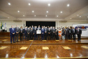 O governador Carlos Massa Ratinho Junior recebeu nesta sexta-feira (5) o título de “Benfeitor do Oeste”. A homenagem é dos prefeitos que integram a Associação dos Municípios do Oeste do Paraná foi conferida durante a 15ª edição do maior evento da imprensa da região, o Prêmio Amop de Jornalismo. 
Foto Gilson abreu/AEN
