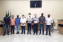 Entrega de pavimentação de estrada rural e de máquinas, caminhão e equipamentos para cooperativas de agricultura familiar, inauguração de cozinha comunitária. Estas foram algumas das ações dos secretários estaduais da Agricultura e do Abastecimento, Norberto Ortigara, e do Planejamento e Projetos Estruturantes, Valdemar Bernardo Jorge, na semana passada na região do Norte Pioneiro. - Curitiba, 08/11/2021 - Foto: SEAB