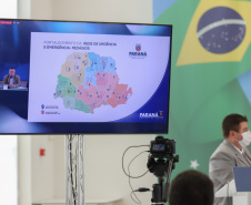 O governador Carlos Massa Ratinho Junior e secretários de Estado apresentam nesta sexta-feira (26), em conjunto com a Polícia Rodoviária Federal, detalhes do plano de operação para o fim da concessão das rodovias paranaenses, que ocorre neste final de semana. Na foto, diretor-geral do Departamento de Estradas de Rodagem do Paraná, Fernando Furiatti    - 26/11/2021 - Foto: Geraldo Bubniak/AEN
