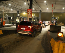 Encerramento dos atuais contratos de concessão de rodovias no Paraná. Abertura das catracas da praça de pedágio da Ecovia, na BR-277, em São José dos Pinhais, ocorrida à 0h00 deste domingo. - Curitiba, 28/11/2021 - Foto: Ari Dias/AEN