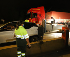 Encerramento dos atuais contratos de concessão de rodovias no Paraná. Abertura das catracas da praça de pedágio da Ecovia, na BR-277, em São José dos Pinhais, ocorrida à 0h00 deste domingo. - Curitiba, 28/11/2021 - Foto: Ari Dias/AEN