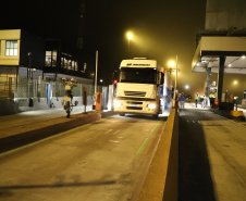 Encerramento dos atuais contratos de concessão de rodovias no Paraná. Abertura das catracas da praça de pedágio da Ecovia, na BR-277, em São José dos Pinhais, ocorrida à 0h00 deste domingo. - Curitiba, 28/11/2021 - Foto: Ari Dias/AEN