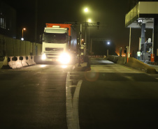 Encerramento dos atuais contratos de concessão de rodovias no Paraná. Abertura das catracas da praça de pedágio da Ecovia, na BR-277, em São José dos Pinhais, ocorrida à 0h00 deste domingo. - Curitiba, 28/11/2021 - Foto: Ari Dias/AEN