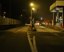 Encerramento dos atuais contratos de concessão de rodovias no Paraná. Abertura das catracas da praça de pedágio da Ecovia, na BR-277, em São José dos Pinhais, ocorrida à 0h00 deste domingo. - Curitiba, 28/11/2021 - Foto: Ari Dias/AEN