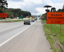 Encerramento dos atuais contratos de concessão de rodovias no Paraná. Abertura das catracas da praça de pedágio da Ecovia, na BR-277, em São José dos Pinhais, ocorrida à 0h00 deste domingo. - Curitiba, 28/11/2021 - Foto: Ari Dias/AEN