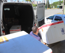 Distribuição das vacinas para regionais de saúde no Cemepar - Curitiba, 30/11/2021